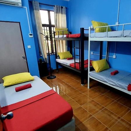 Shoplot Hostel Pangkor 캄퐁파시르보각 외부 사진