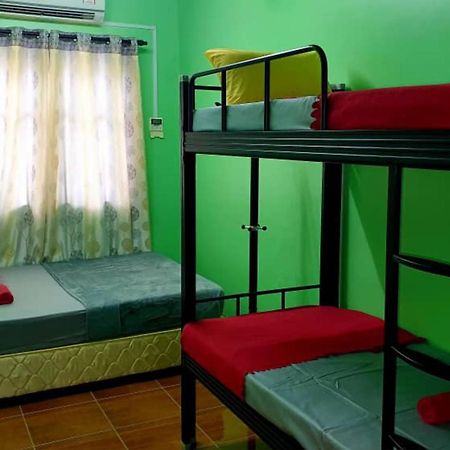 Shoplot Hostel Pangkor 캄퐁파시르보각 외부 사진