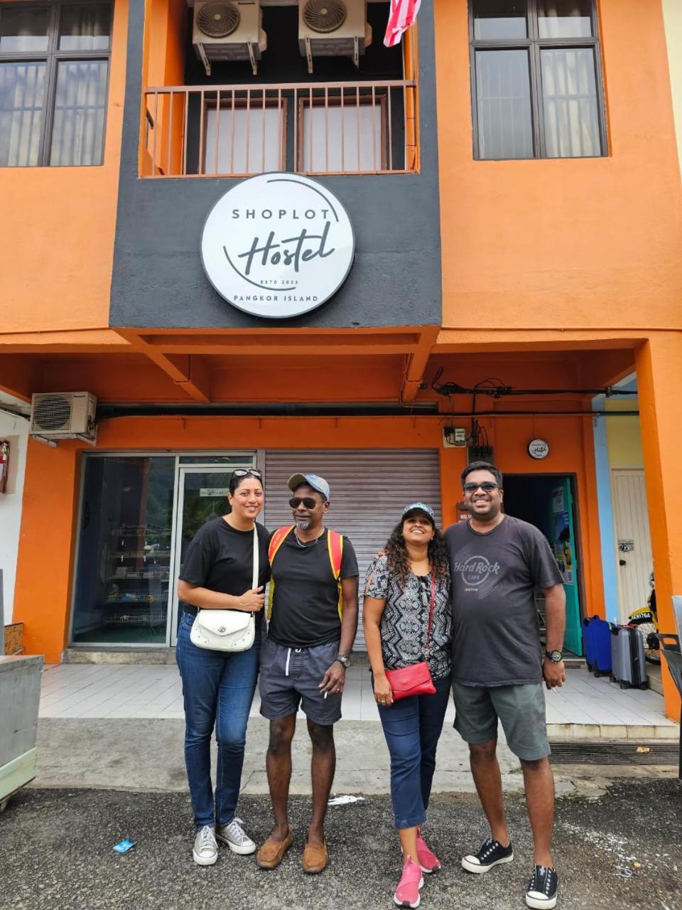Shoplot Hostel Pangkor 캄퐁파시르보각 외부 사진