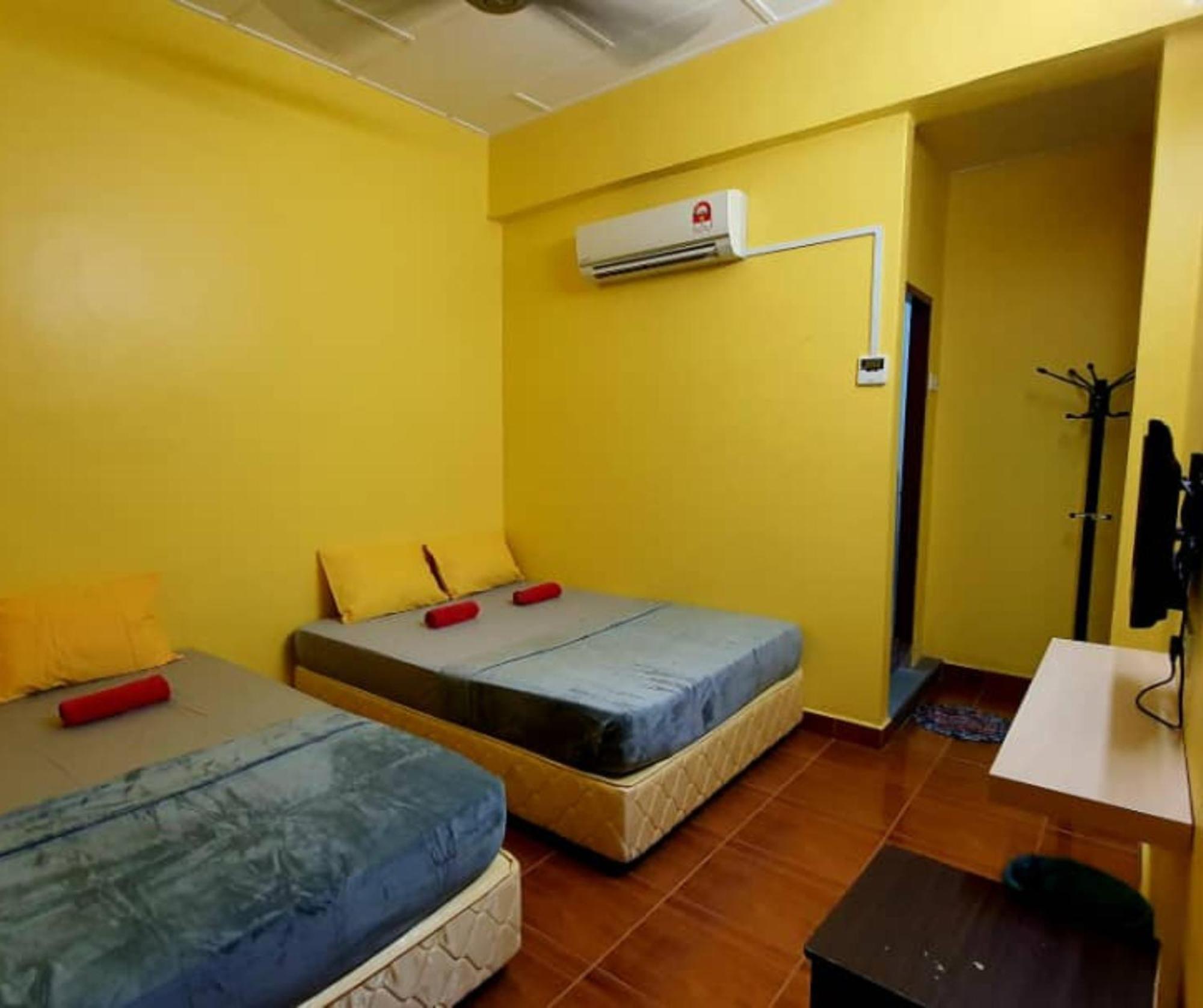 Shoplot Hostel Pangkor 캄퐁파시르보각 외부 사진
