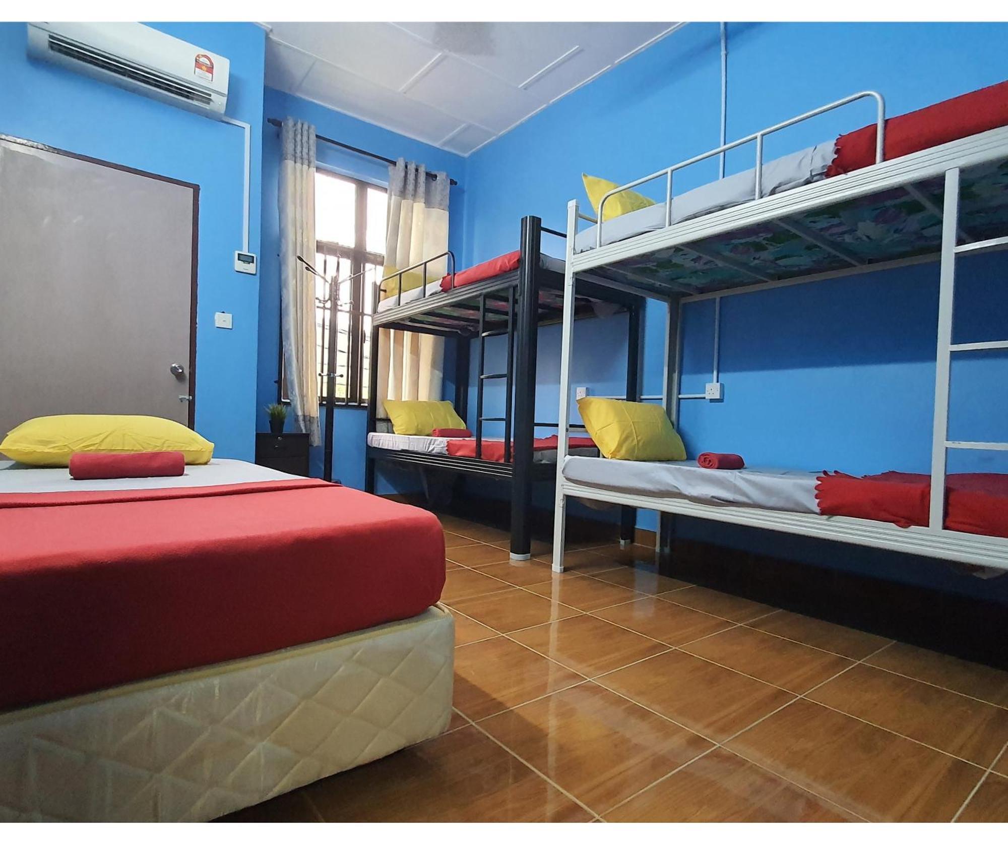 Shoplot Hostel Pangkor 캄퐁파시르보각 외부 사진
