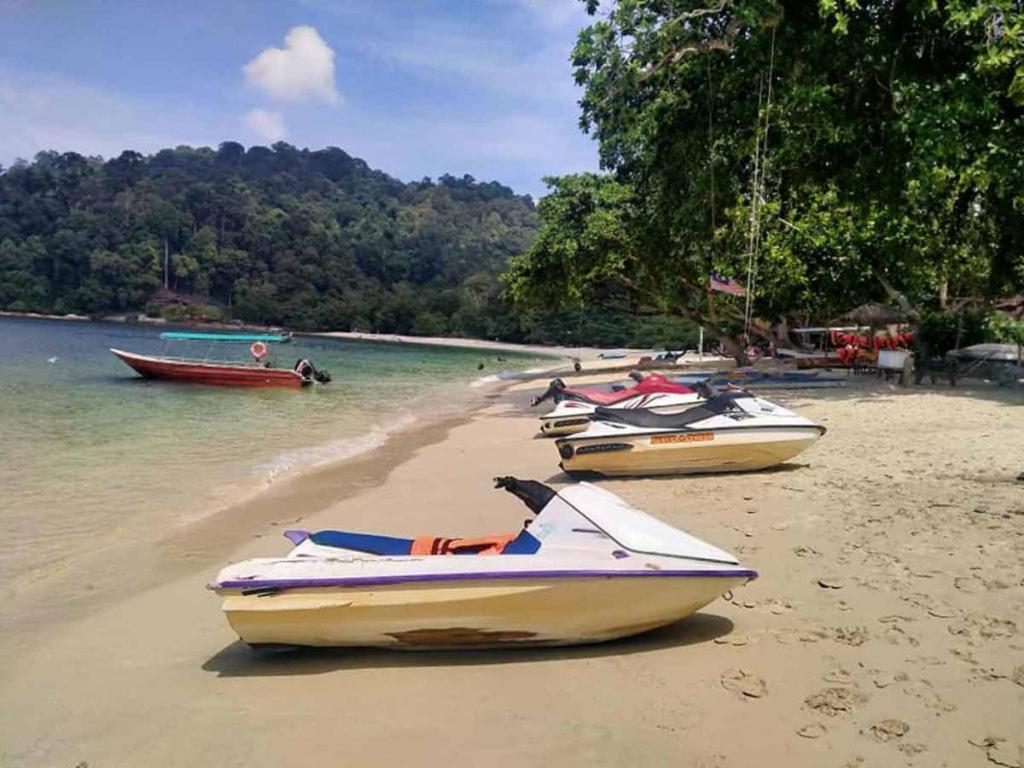 Shoplot Hostel Pangkor 캄퐁파시르보각 외부 사진